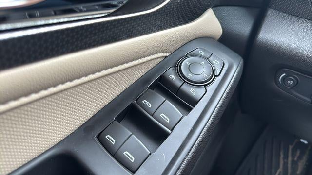 2023 Chevrolet Traverse Base