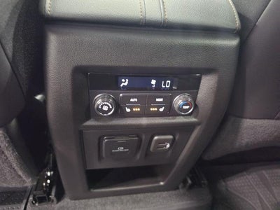 2023 Chevrolet Traverse AWD 2LZ