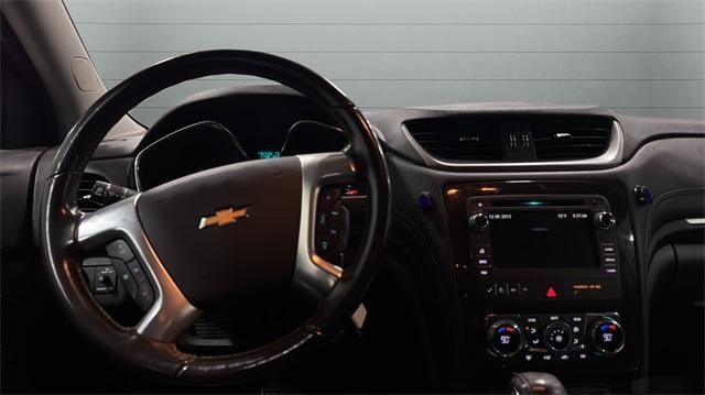 2017 Chevrolet Traverse AWD 2LT
