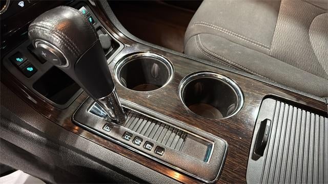 2017 Chevrolet Traverse AWD 2LT