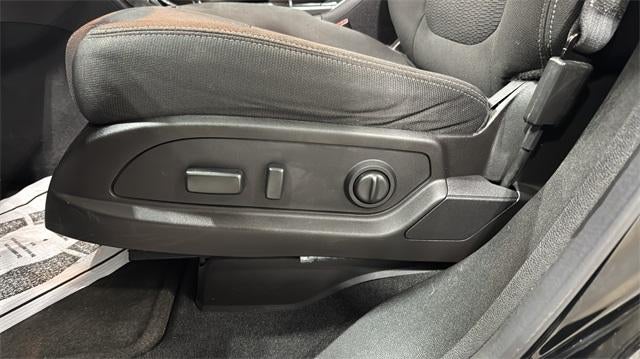 2017 Chevrolet Traverse AWD 2LT