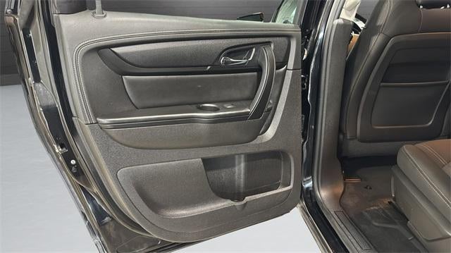 2017 Chevrolet Traverse AWD 2LT