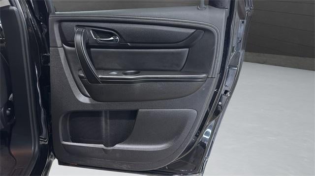 2017 Chevrolet Traverse AWD 2LT