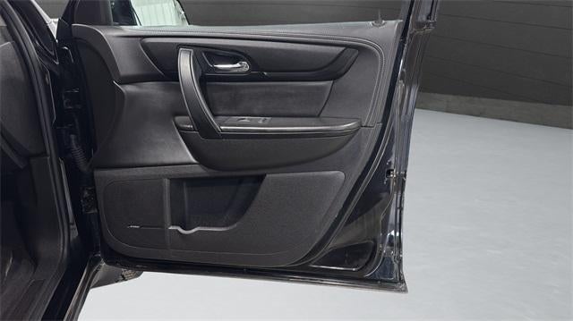 2017 Chevrolet Traverse AWD 2LT