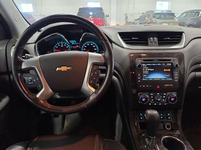 2017 Chevrolet Traverse AWD 2LT