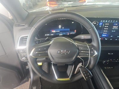 2025 Chevrolet Suburban 4WD Z71