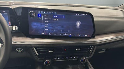 2025 Chevrolet Suburban 4WD Z71