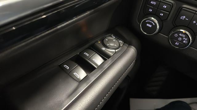 2025 Chevrolet Suburban 4WD Z71