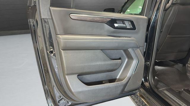 2025 Chevrolet Suburban 4WD Z71