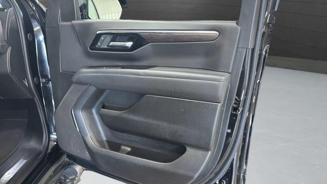 2025 Chevrolet Suburban 4WD Z71