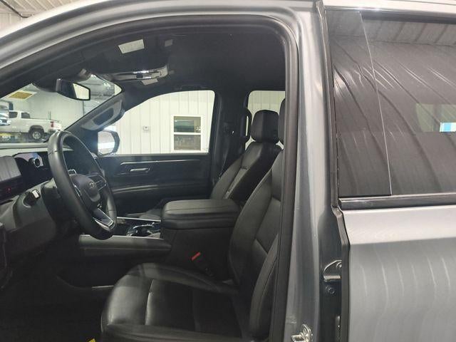 2025 Chevrolet Suburban 4WD Z71