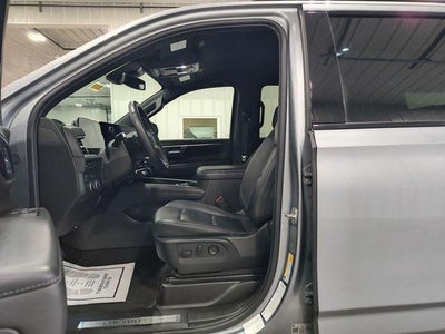 2025 Chevrolet Suburban 4WD Z71