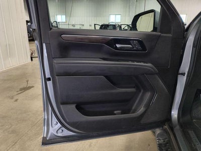2025 Chevrolet Suburban 4WD Z71