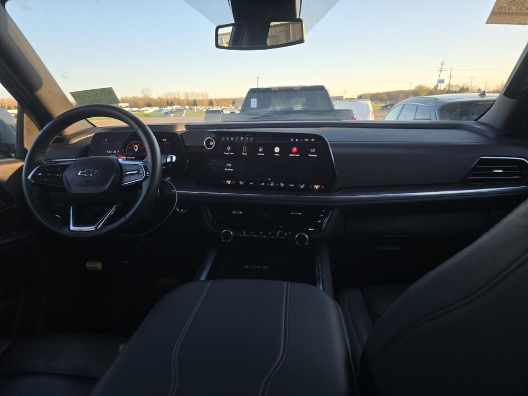 2025 Chevrolet Suburban 4WD Z71