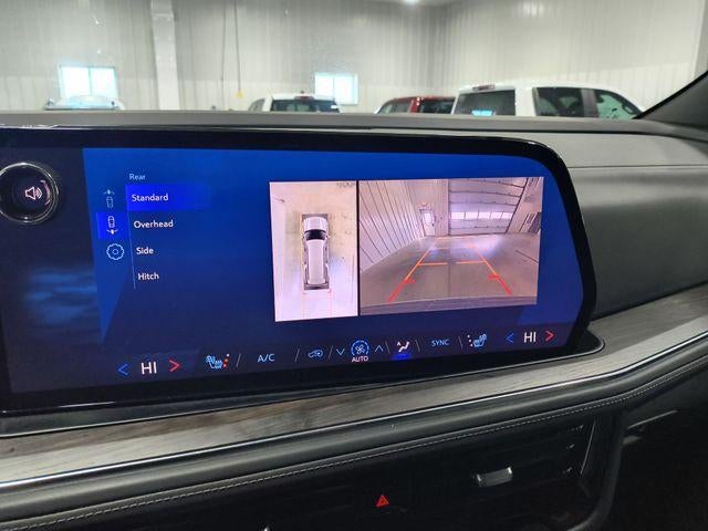 2025 Chevrolet Suburban 4WD Z71