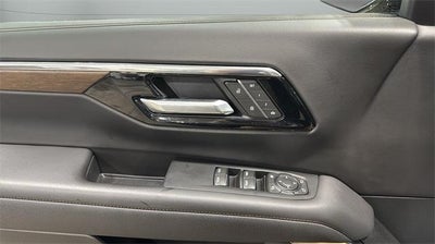 2025 Chevrolet Suburban 4WD High Country