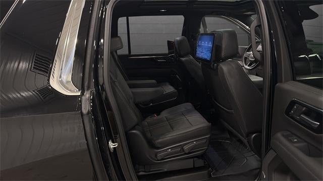 2025 Chevrolet Suburban 4WD High Country