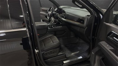 2025 Chevrolet Suburban 4WD High Country