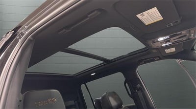 2025 Chevrolet Suburban 4WD High Country