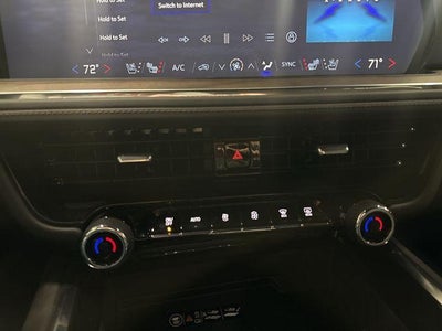 2025 Chevrolet Suburban 4WD High Country