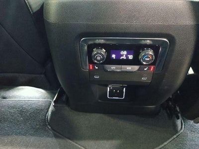 2025 Chevrolet Suburban Base