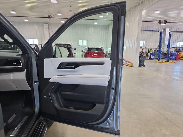2026 Chevrolet Tahoe 4WD Premier
