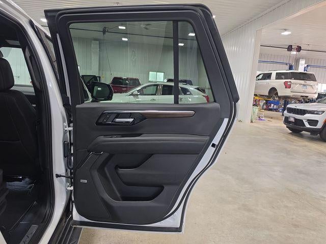 2025 Chevrolet Tahoe 4WD High Country