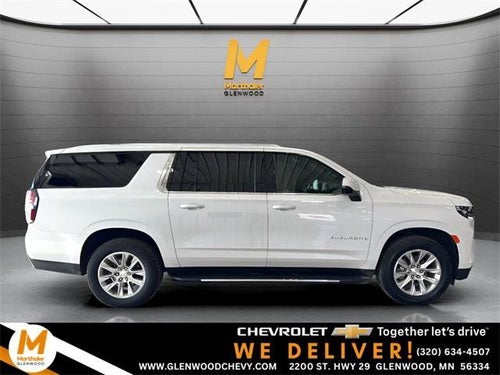 2022 Chevrolet Suburban 4WD LT