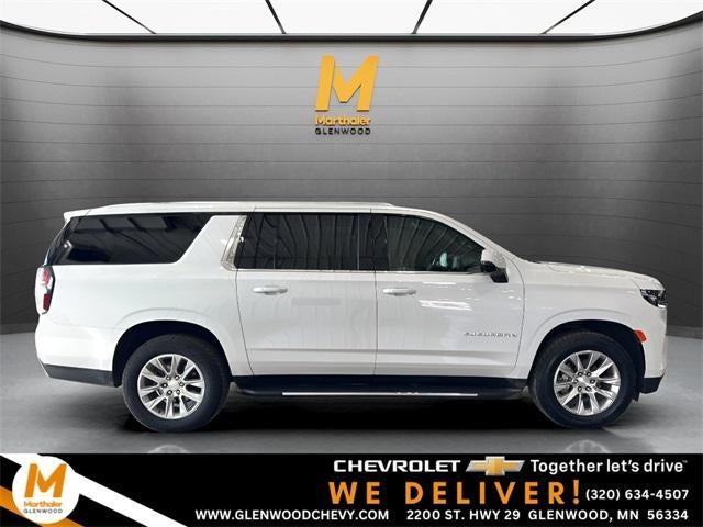 2022 Chevrolet Suburban 4WD LT