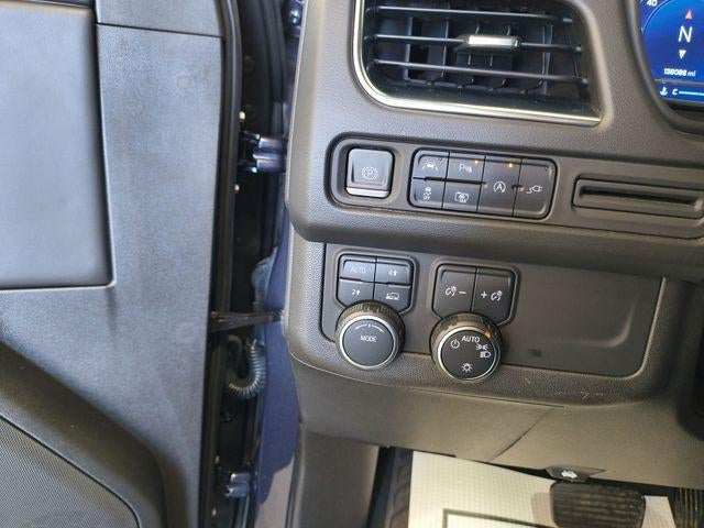 2022 Chevrolet Suburban 4WD LT