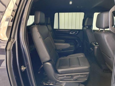 2022 Chevrolet Suburban 4WD LT