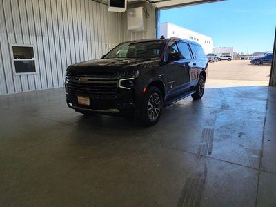 2022 Chevrolet Suburban 4WD LT