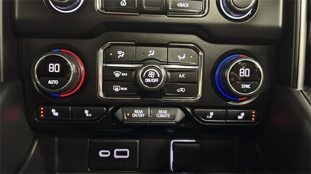 2021 Chevrolet Suburban Base