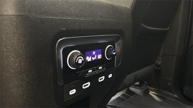 2021 Chevrolet Suburban Base