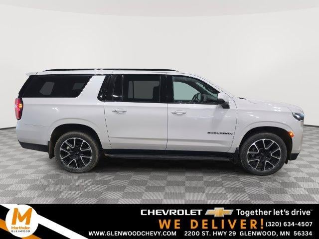 2022 Chevrolet Suburban 4WD RST