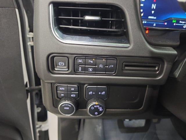 2022 Chevrolet Suburban 4WD RST
