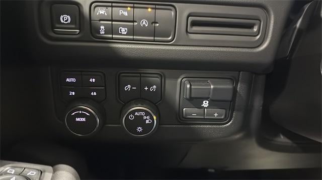 2023 Chevrolet Tahoe 4WD RST