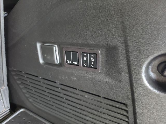 2023 Chevrolet Tahoe 4WD Premier