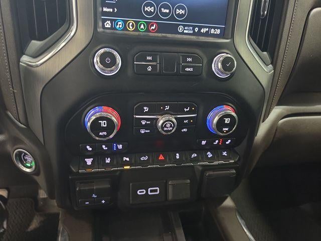 2022 GMC Sierra 3500 HD Crew Cab Standard Box 4-Wheel Drive Denali
