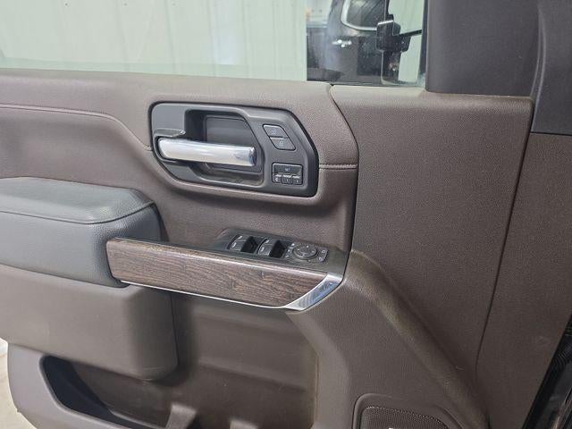 2022 GMC Sierra 3500 HD Crew Cab Standard Box 4-Wheel Drive Denali