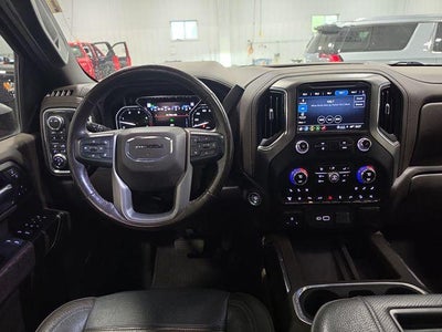 2022 GMC Sierra 3500 HD Crew Cab Standard Box 4-Wheel Drive Denali