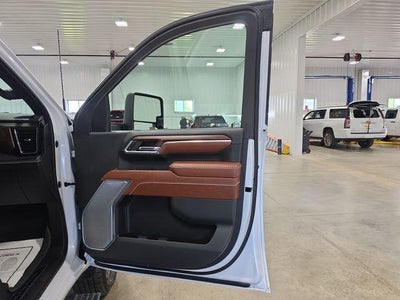2024 GMC Sierra 2500 HD Crew Cab Standard Box 4-Wheel Drive Denali Ultimate