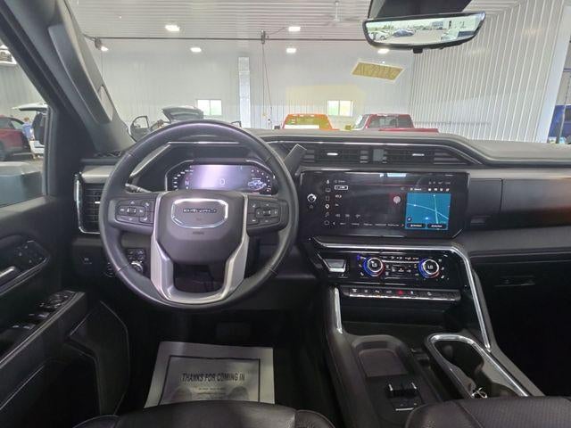 2025 GMC Sierra 3500 HD Crew Cab Standard Box 4-Wheel Drive Denali