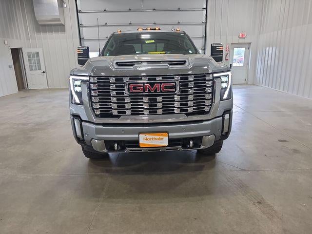 2025 GMC Sierra 3500 HD Crew Cab Standard Box 4-Wheel Drive Denali