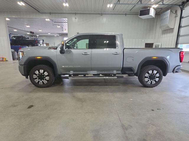 2025 GMC Sierra 3500 HD Crew Cab Standard Box 4-Wheel Drive Denali