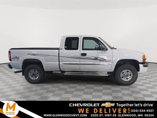 2003 GMC Sierra 2500 HD Base