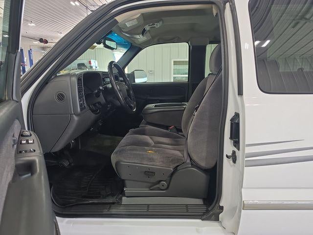 2003 GMC Sierra 2500 HD Base