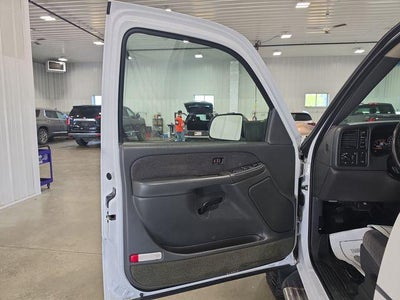 2003 GMC Sierra 2500 HD Base