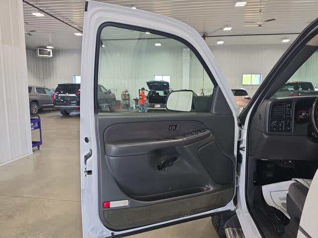 2003 GMC Sierra 2500 HD Base