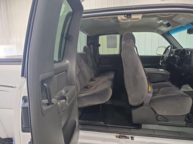 2003 GMC Sierra 2500 HD Base